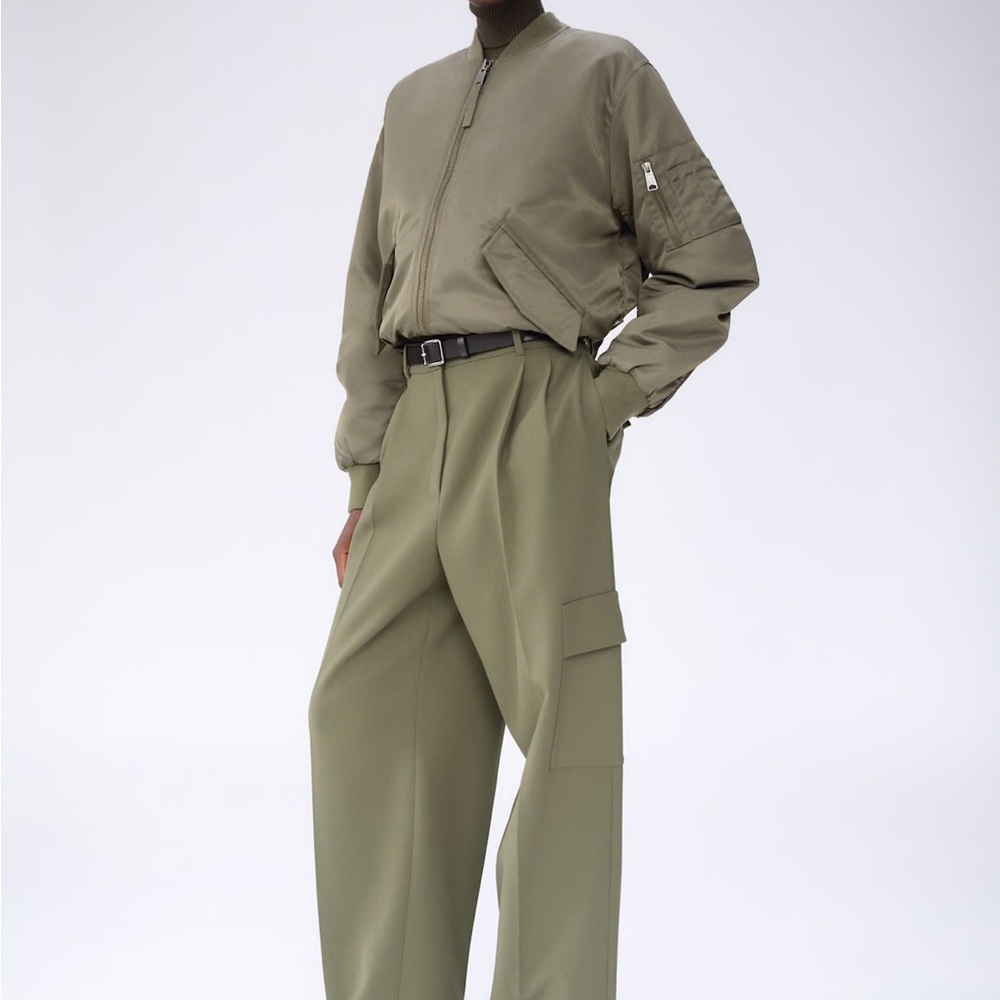 Babaton Spotlight Cargo